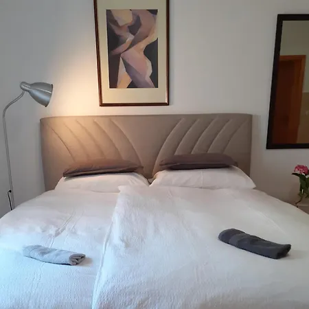 Mona Aparthotel 3*