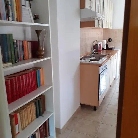 Mona Aparthotel 3*
